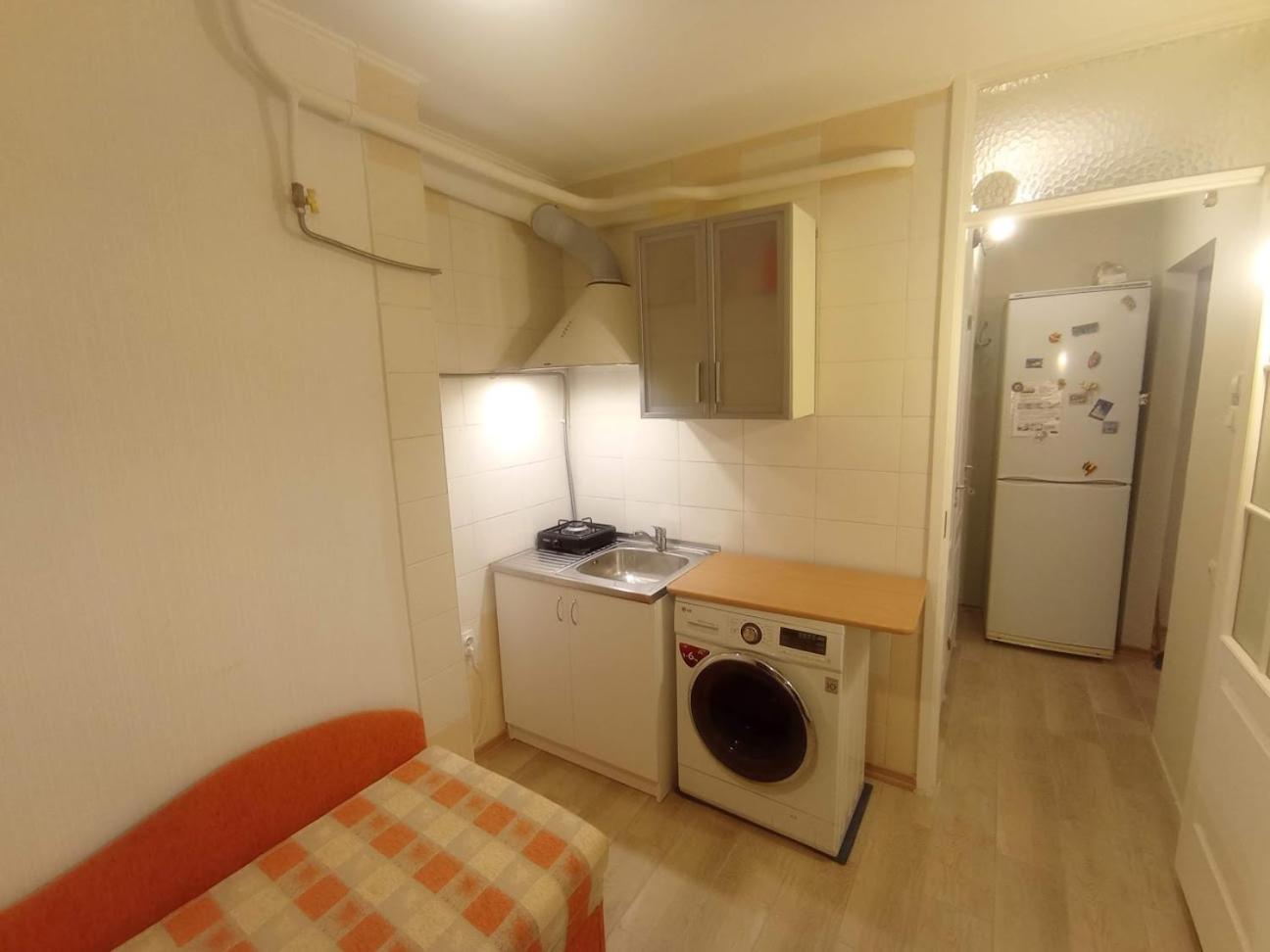 A Comfortable 18M Room With Balcony Талин Екстериор снимка